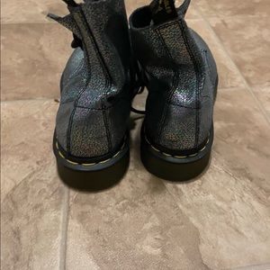 DR MARTENS IRIDESCENT WOMENS SIZE 8 LIKE NEW